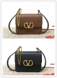 Picture of Valentino Handbags _SKUfw129869193fw